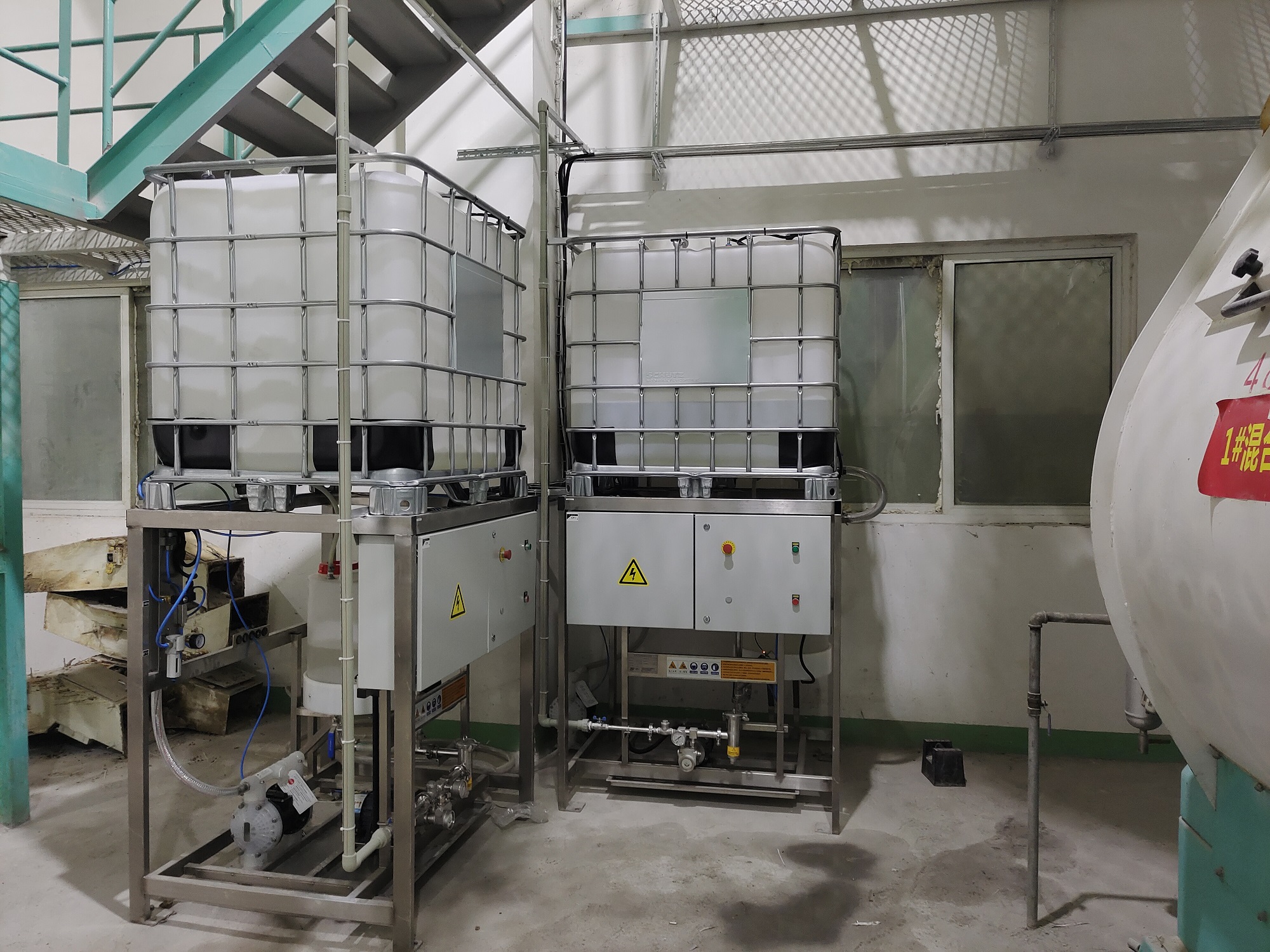 设备主体1-已缩小.jpg 设备主体1-已缩小.jpg